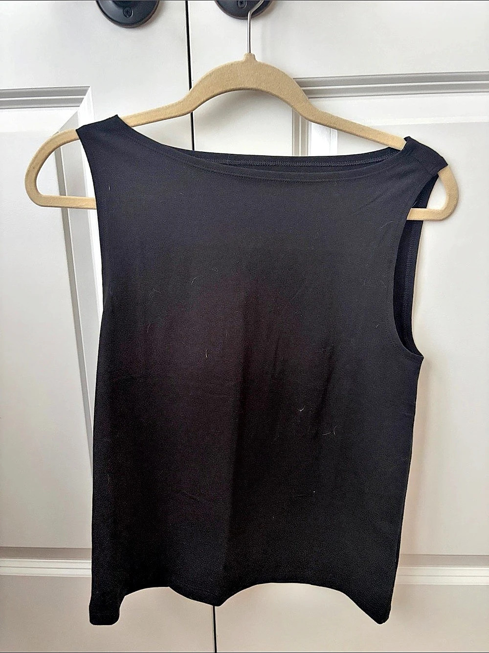 Gap Tank Top in Black Size Medium